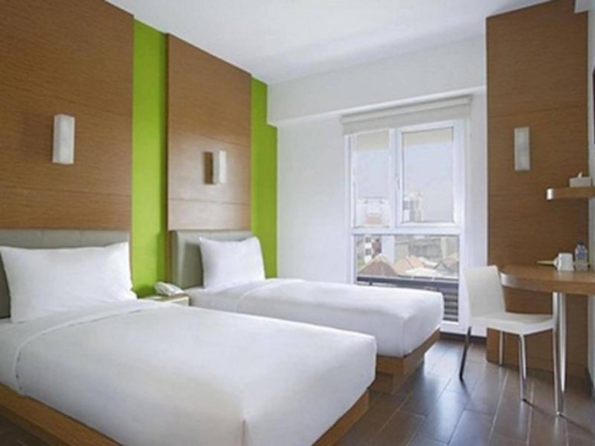 Amaris Hotel Embong Malang - Sorabaya Extérieur photo