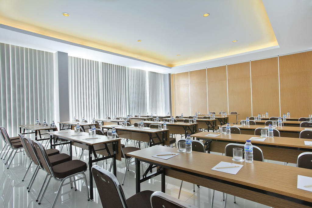 Amaris Hotel Embong Malang - Sorabaya Extérieur photo